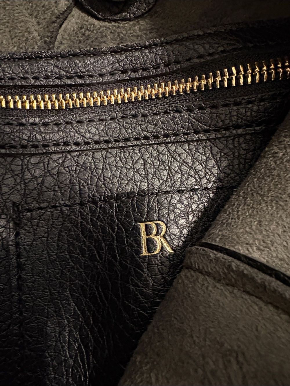 Banana Republic Black Pebbled Leather Shoulder Bag - Picture 2 of 6